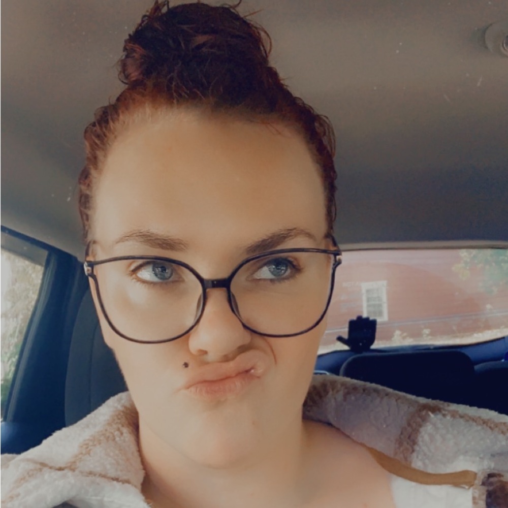 Meet your Posher, Leianna